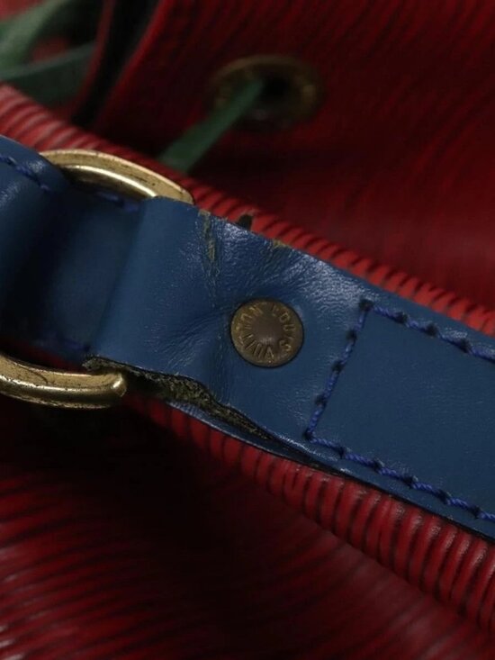 LOUIS VUITTON Epi Toriko Color Noe Bag Red Blue Green M44084  LOUIS VUITTON Epi Toriko Color Noe Bag Red Blue Green M44084 LV Auth 119123